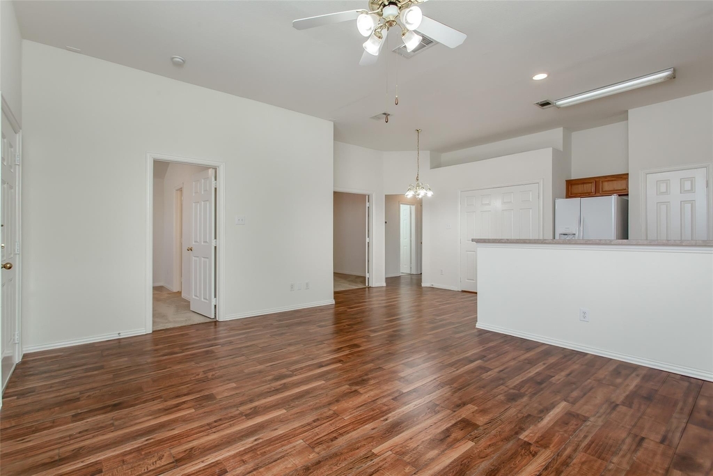 1727 Preston On The Lake Boulevard - Photo 4