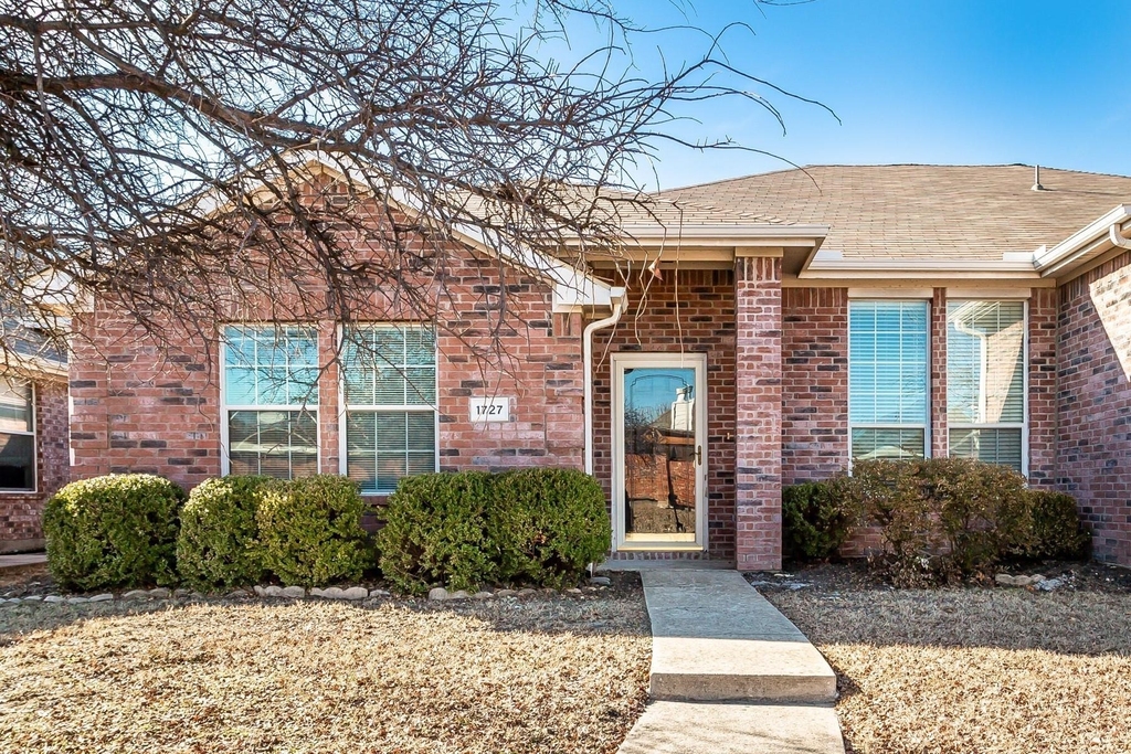 1727 Preston On The Lake Boulevard - Photo 1