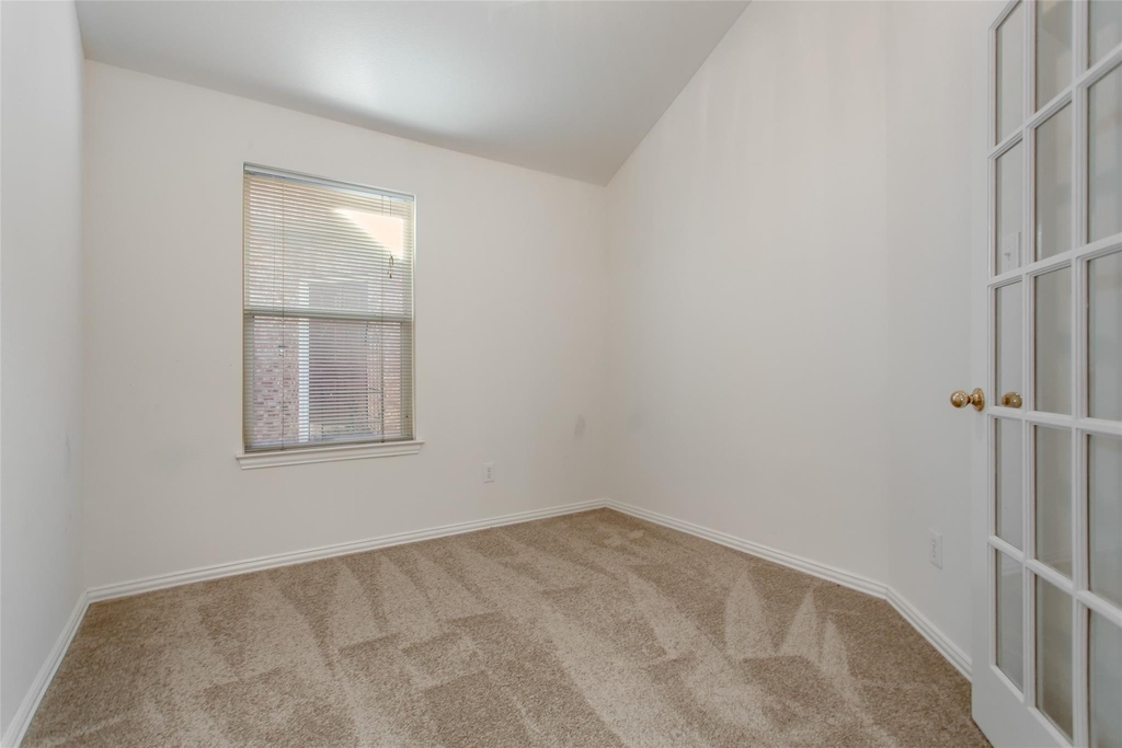 1727 Preston On The Lake Boulevard - Photo 8