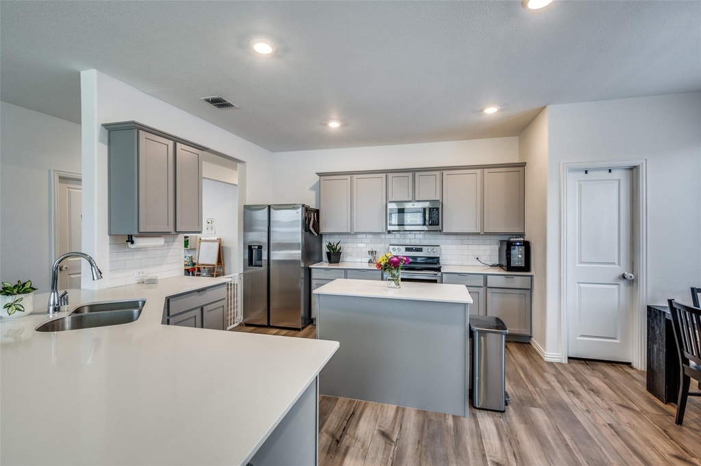 11425 Silver Queen Drive - Photo 8