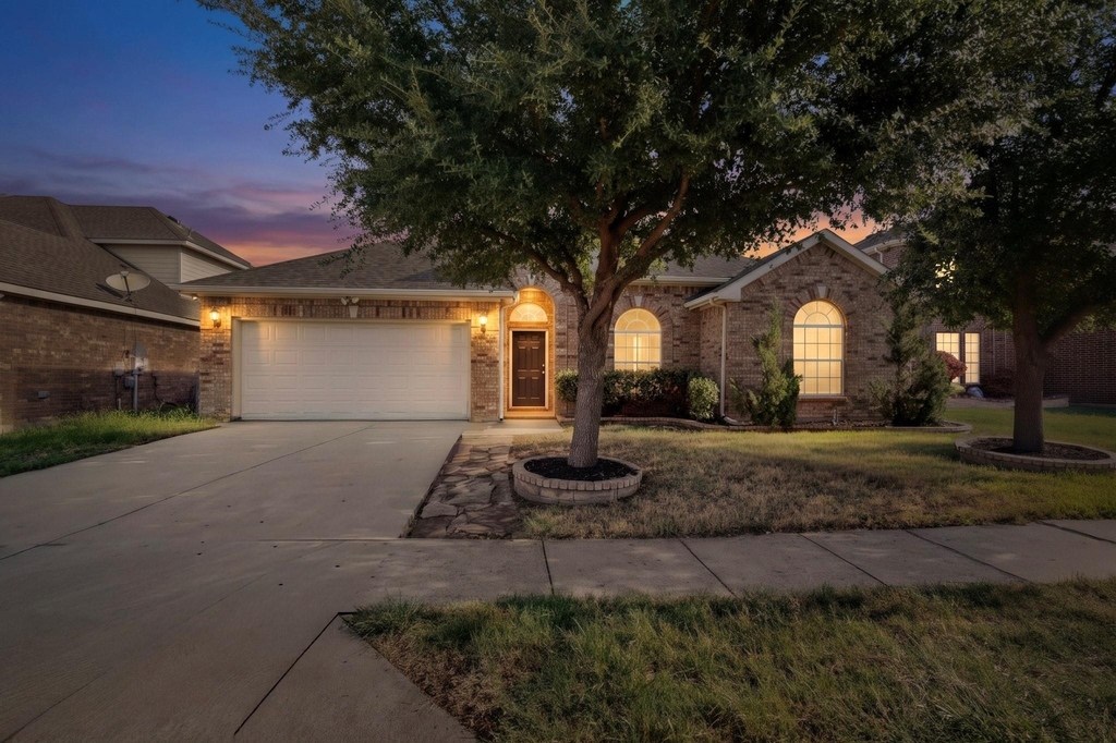 14908 Riverside Drive - Photo 2