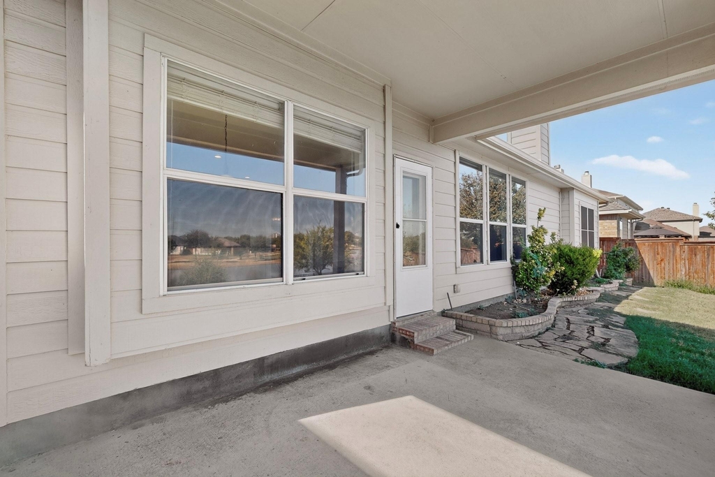 14908 Riverside Drive - Photo 37