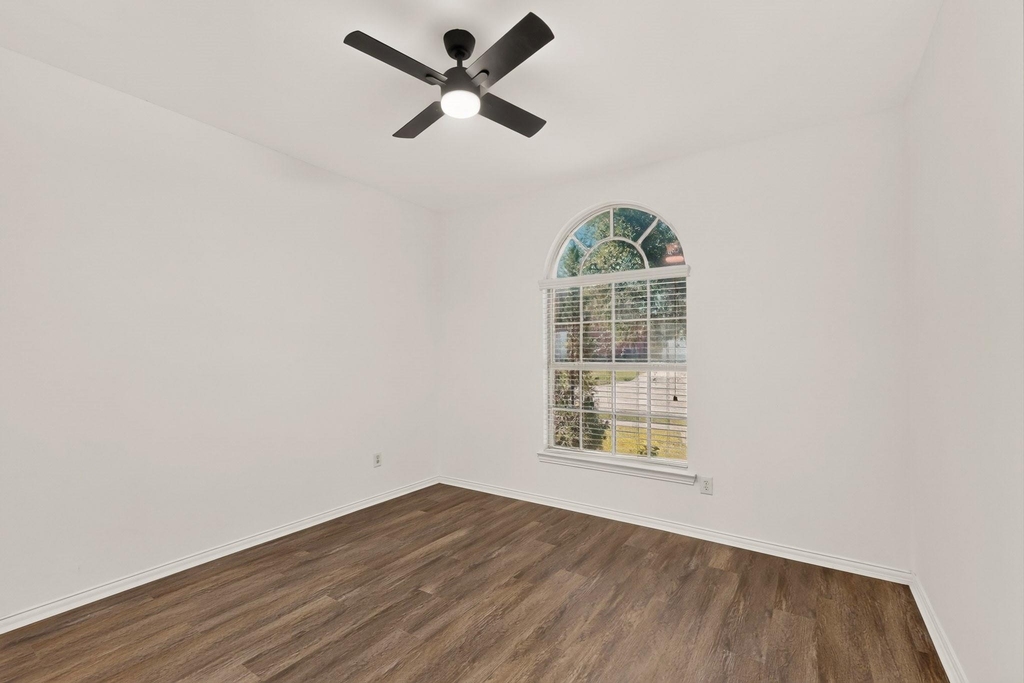 14908 Riverside Drive - Photo 25
