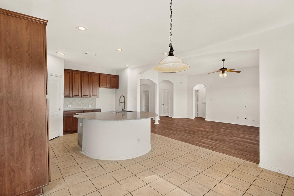 14908 Riverside Drive - Photo 9