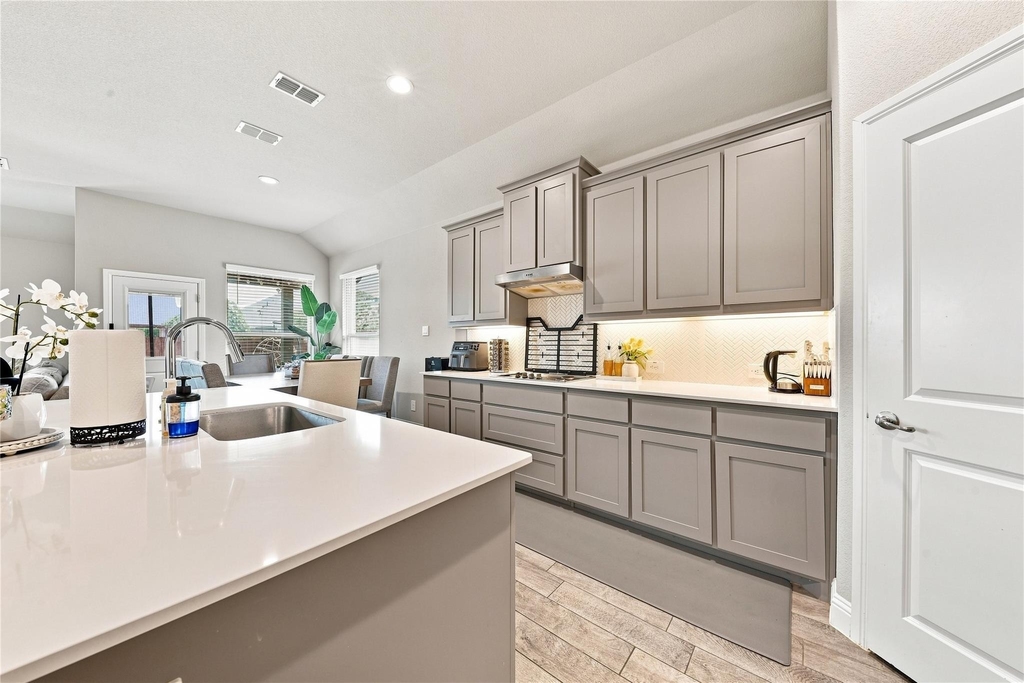 11516 Nicholson Lane - Photo 16