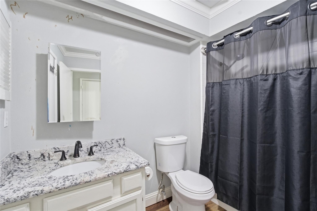 212 Samuel Boulevard - Photo 12