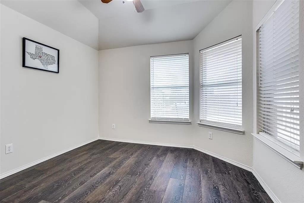 11348 Lockshire Drive - Photo 13