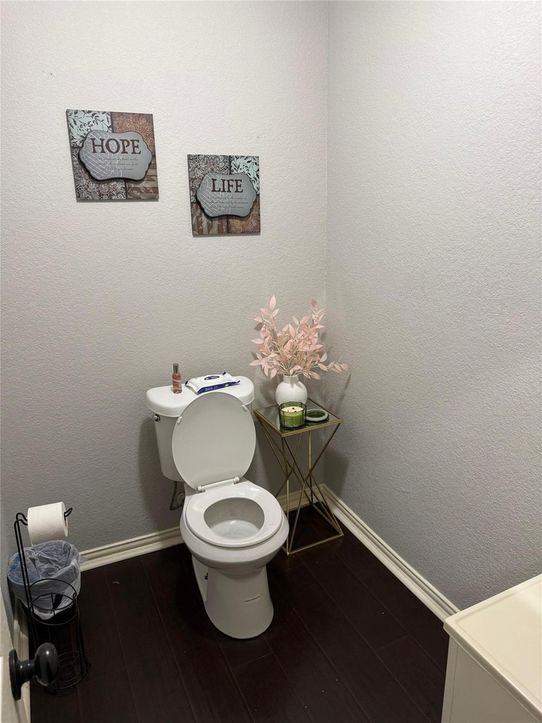 1415 W Red Bird Lane - Photo 24