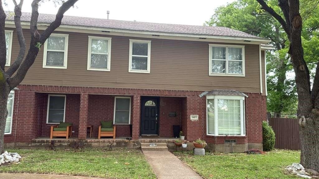 1415 W Red Bird Lane - Photo 0