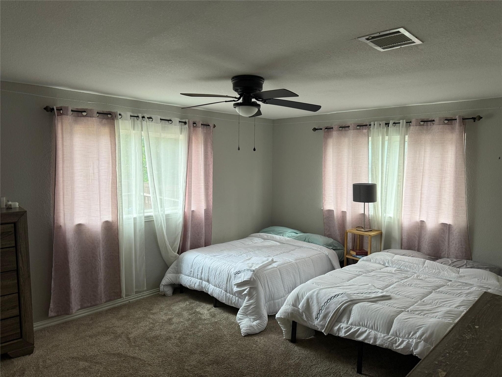 1415 W Red Bird Lane - Photo 10