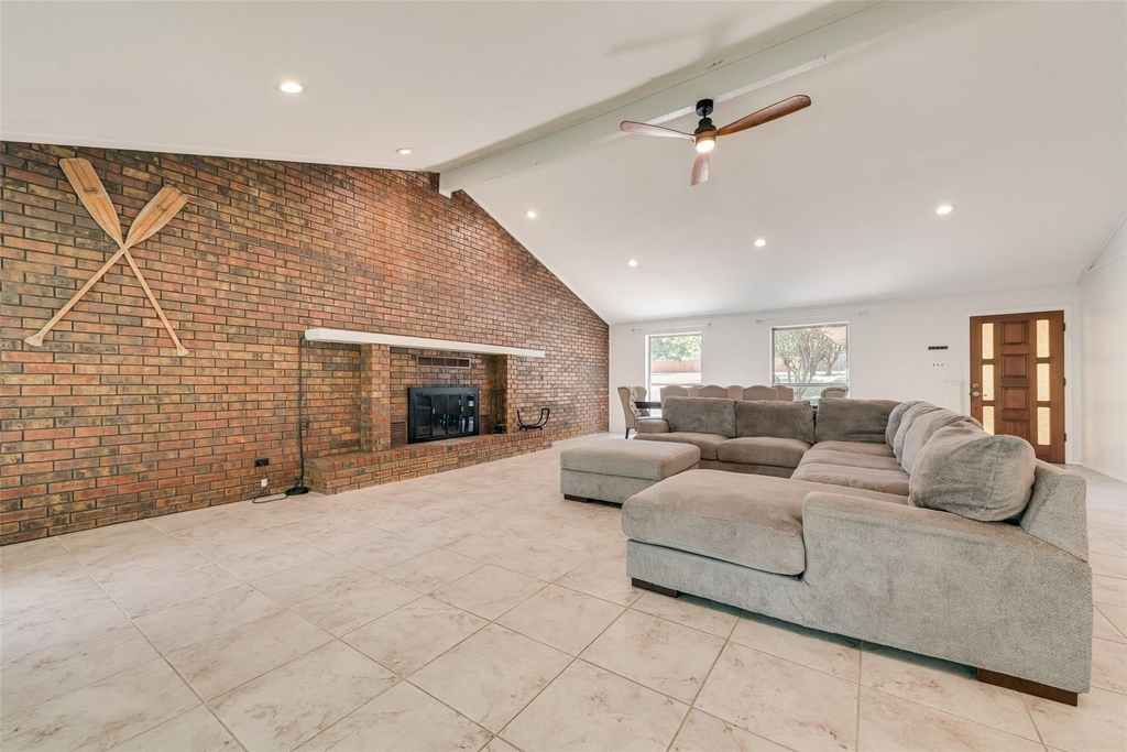 110 La Jolla Street - Photo 3