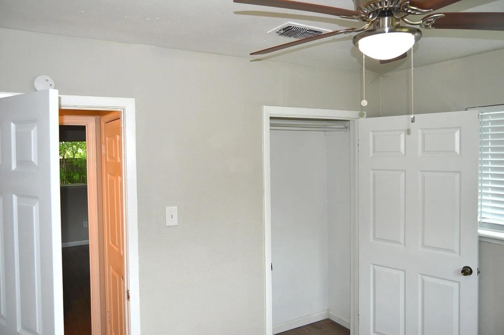 5729 Emerson Drive - Photo 7