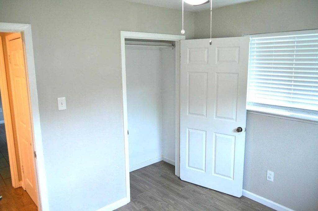 5729 Emerson Drive - Photo 9