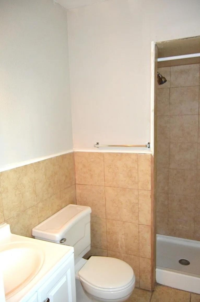 5729 Emerson Drive - Photo 11