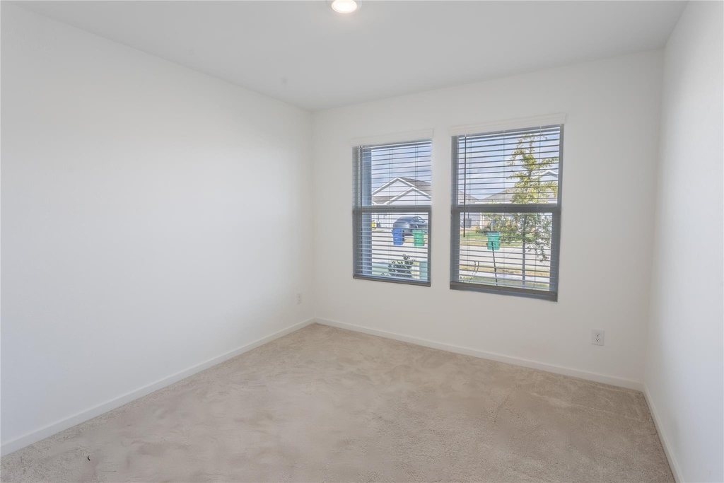 1307 Rodeo Circuit Way - Photo 9