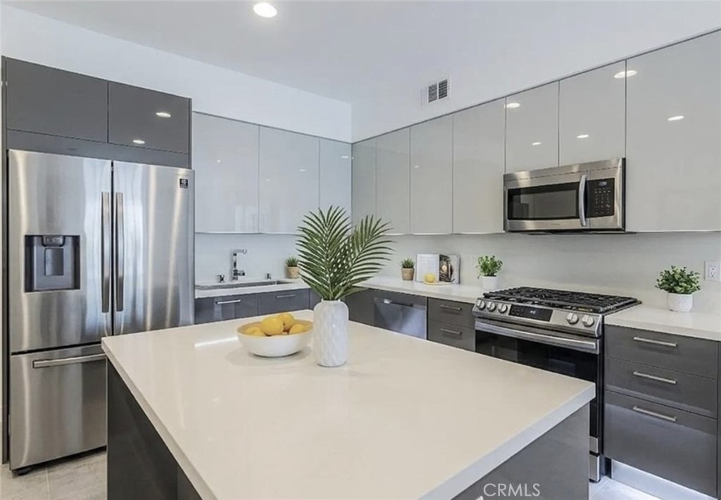 214 S Westmoreland - Photo 6