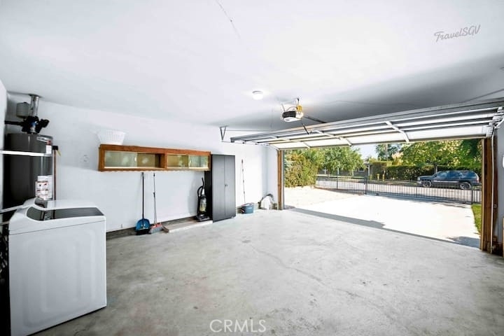 321 E Maple Street - Photo 52
