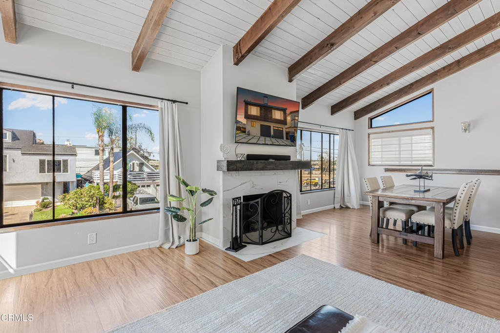 336 Hollywood Boulevard - Photo 2