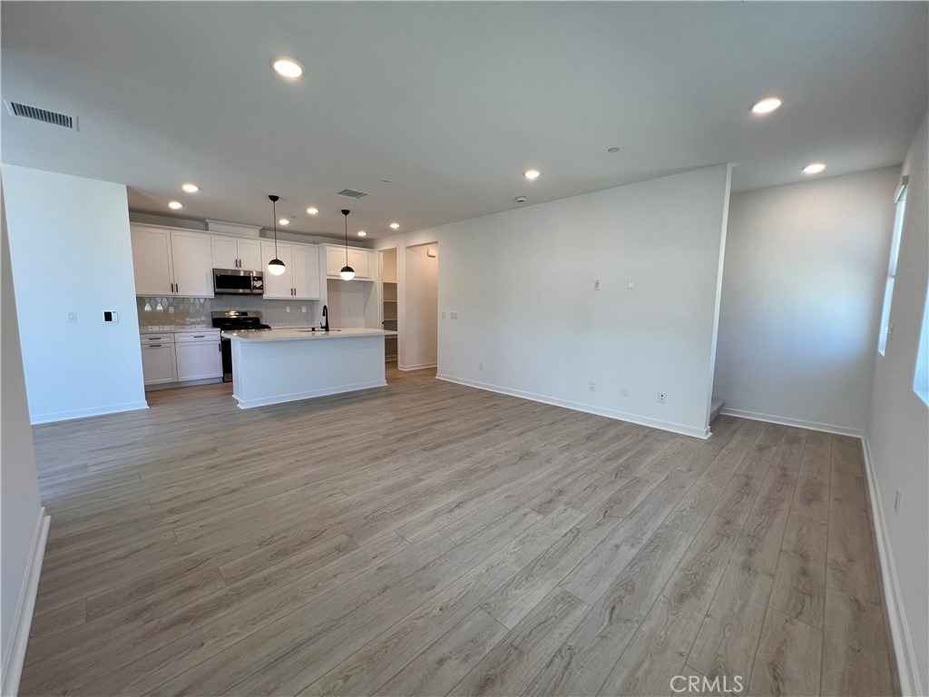 947 N Divino Privado - Photo 2