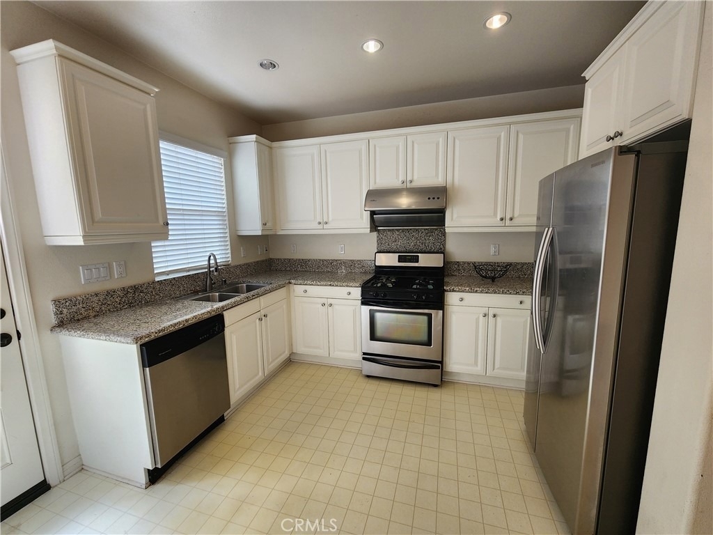 926 Terrace W - Photo 1