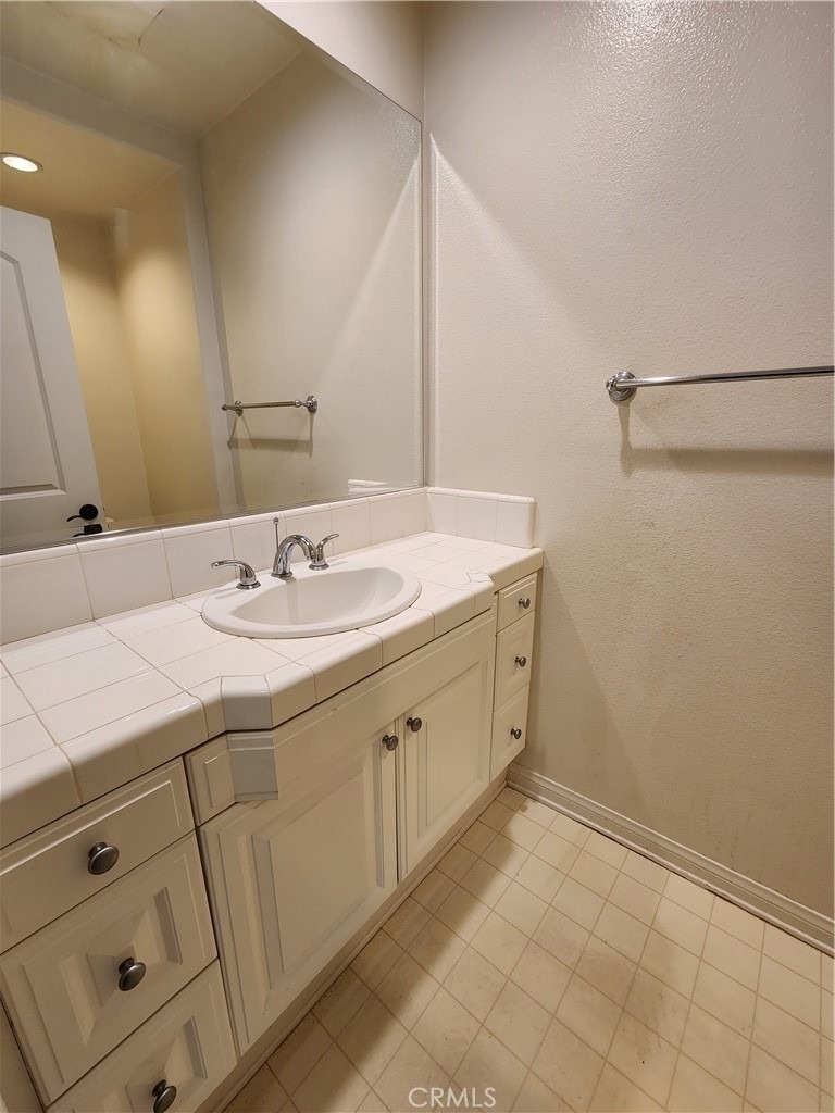 926 Terrace W - Photo 9