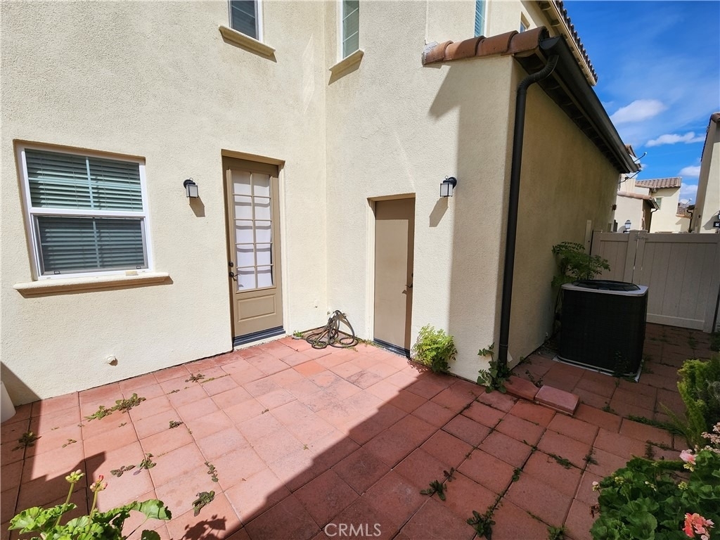 926 Terrace W - Photo 11