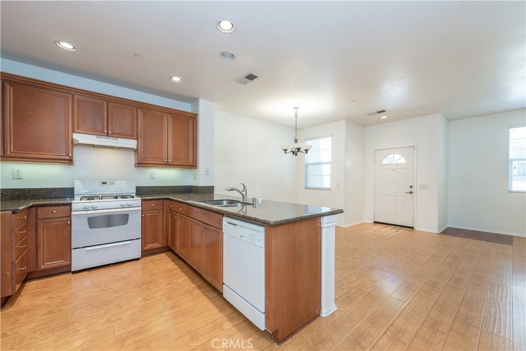 13567 Mashona Avenue - Photo 8