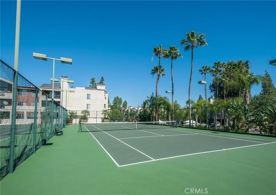 5545 Canoga Avenue - Photo 15