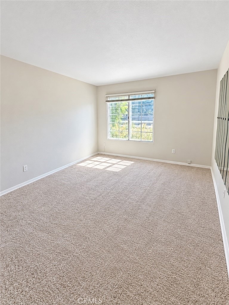 5500 Owensmouth - Photo 10