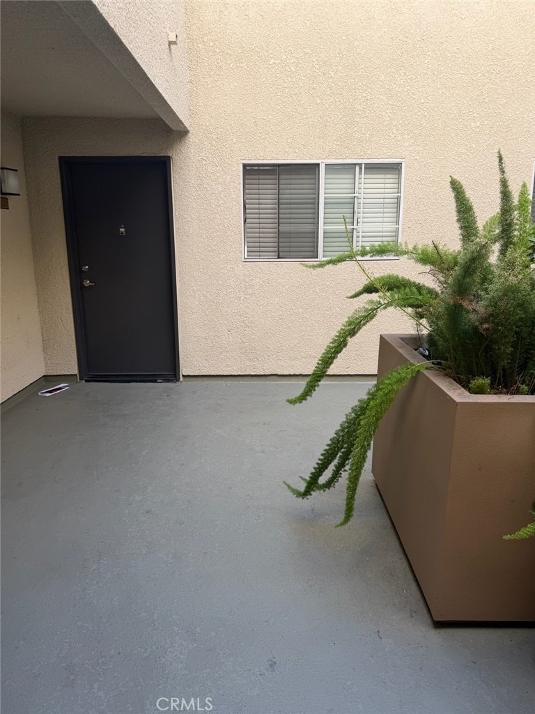 5500 Owensmouth - Photo 1
