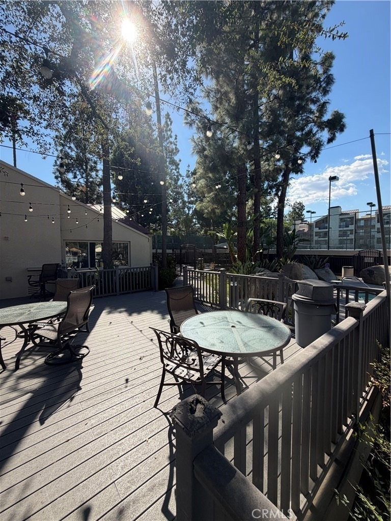 5500 Owensmouth - Photo 13