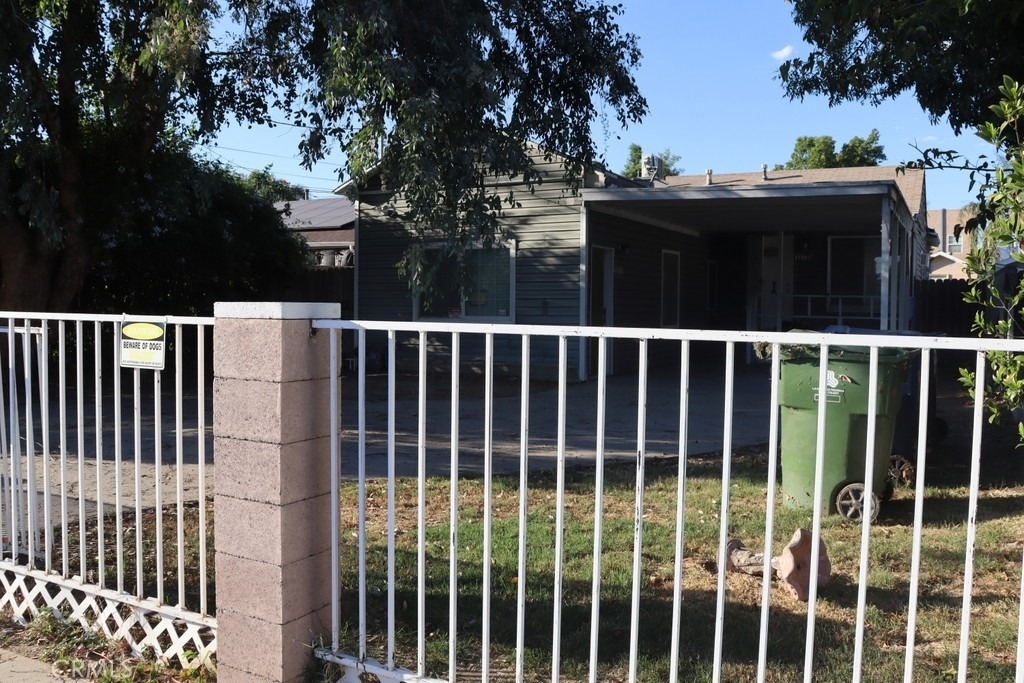 15709 Lassen Street - Photo 4