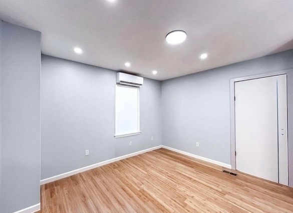 2 Bedroom Apartment in Staten Island, NY - Photo 2