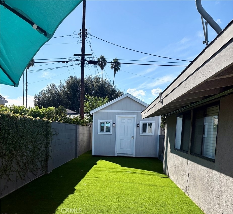 19836 Hamlin Street - Photo 20