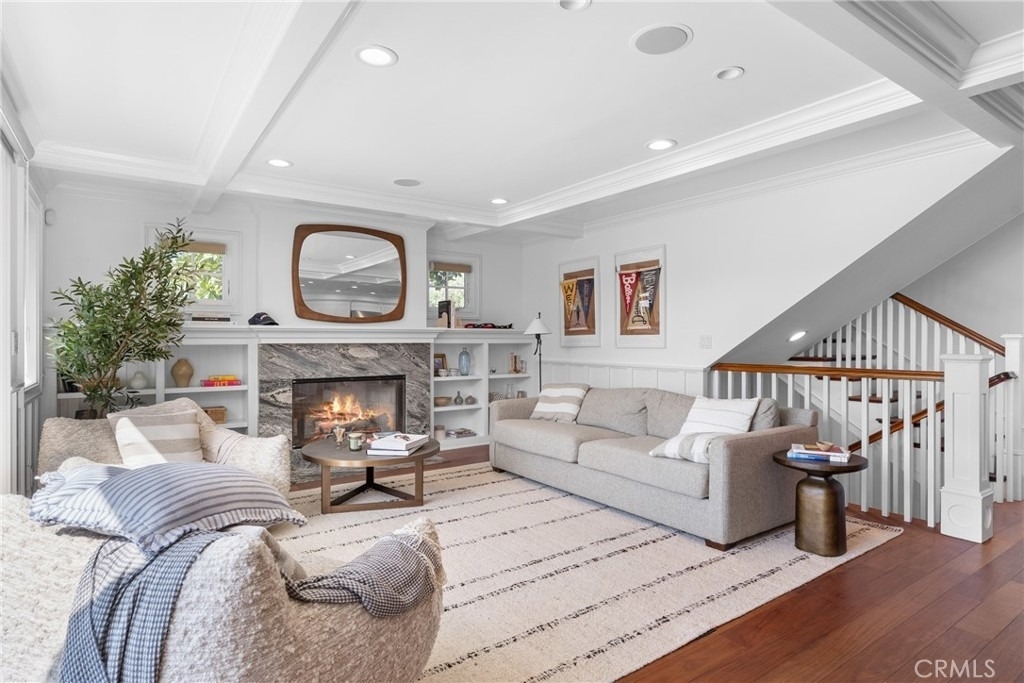 1701 E Balboa - Photo 4