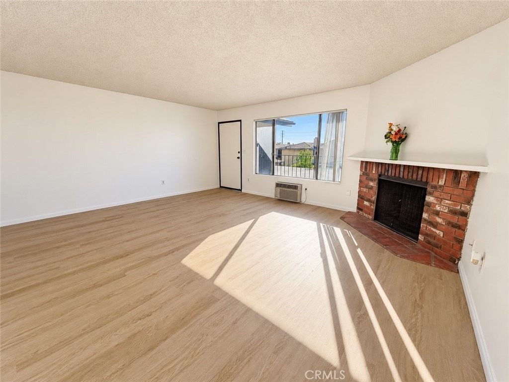 338 E Meats Avenue - Photo 4
