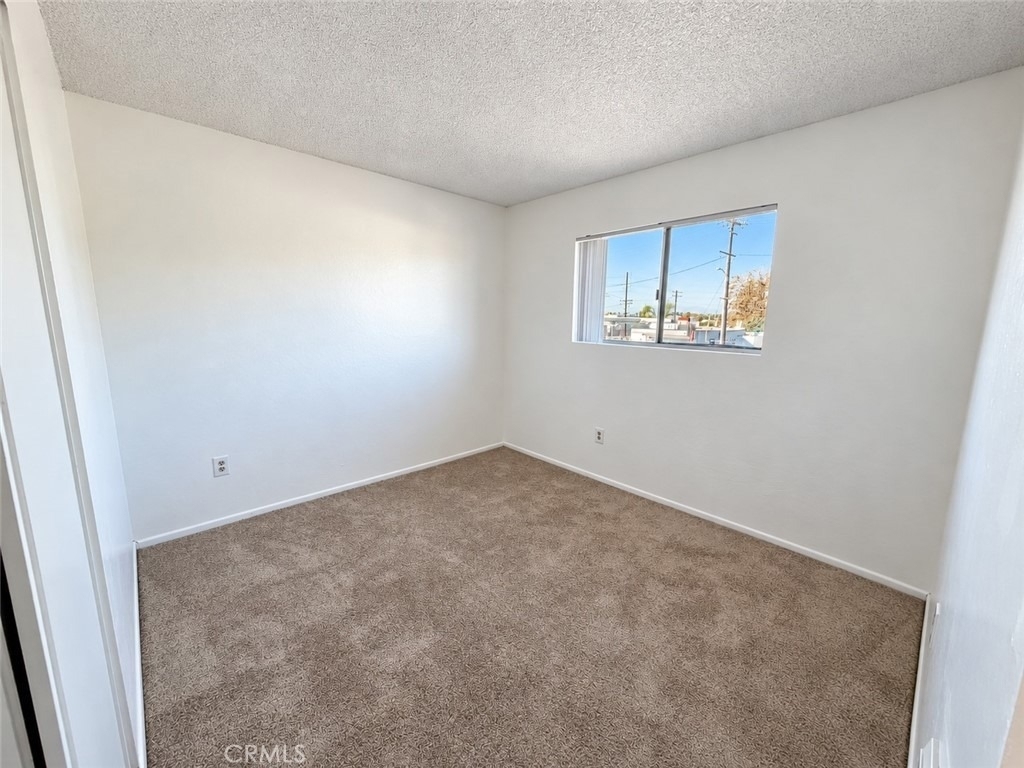 338 E Meats Avenue - Photo 9