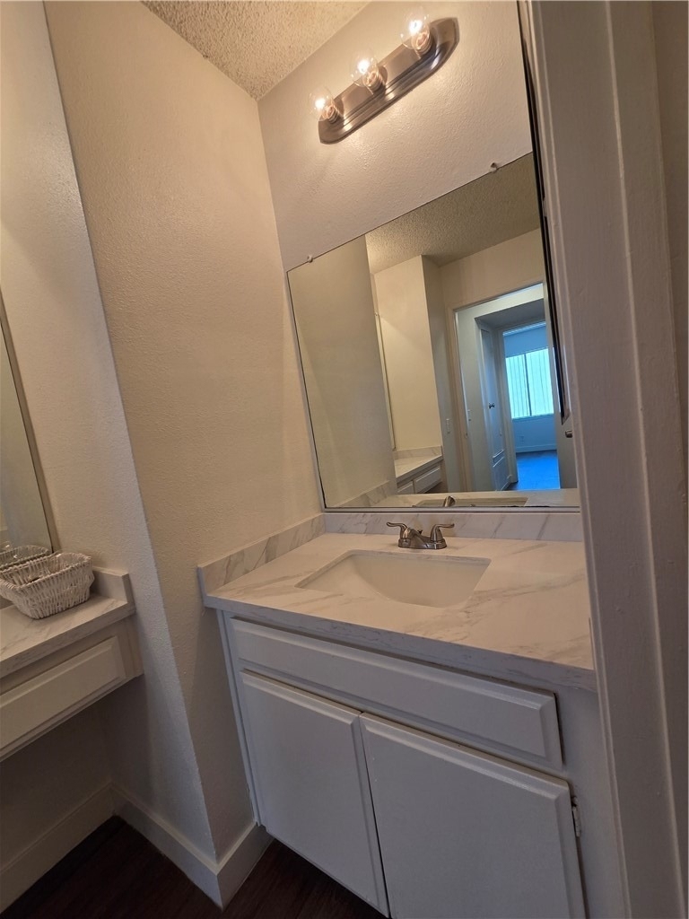 600 W 3rd - Photo 6