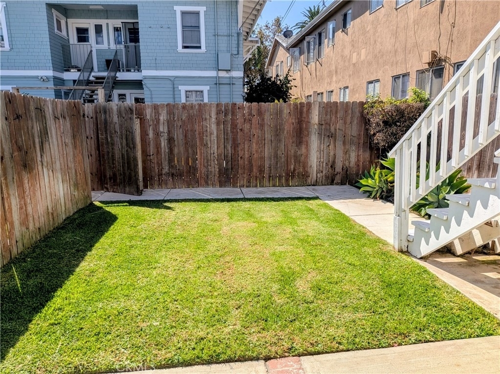1517 E 1st Street - Photo 7