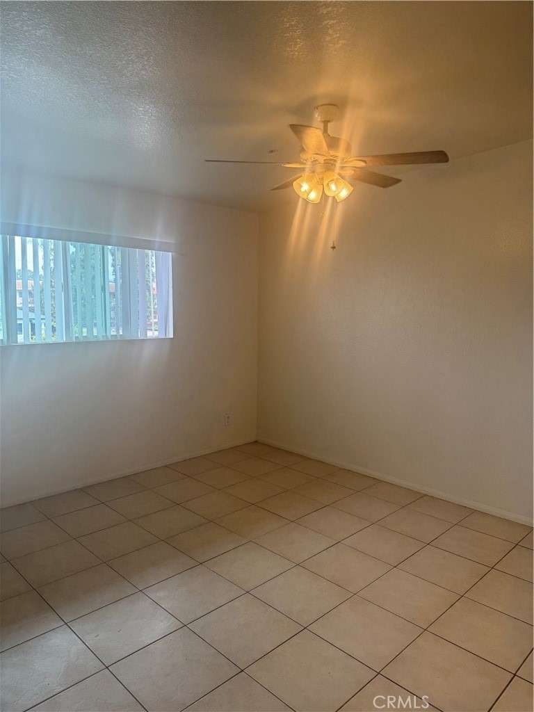 1015 N N Parton - Photo 3
