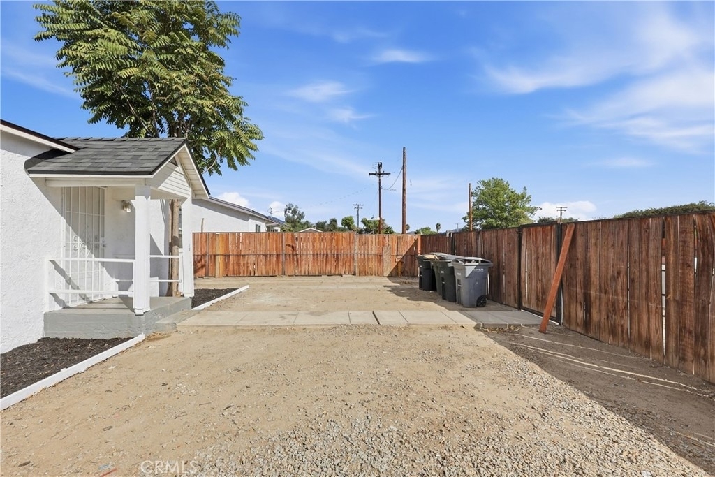 308 W Central - Photo 1