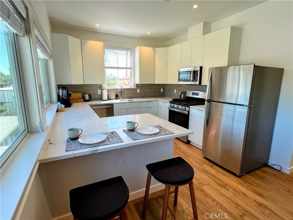 4318 East 15th Street - Photo 3