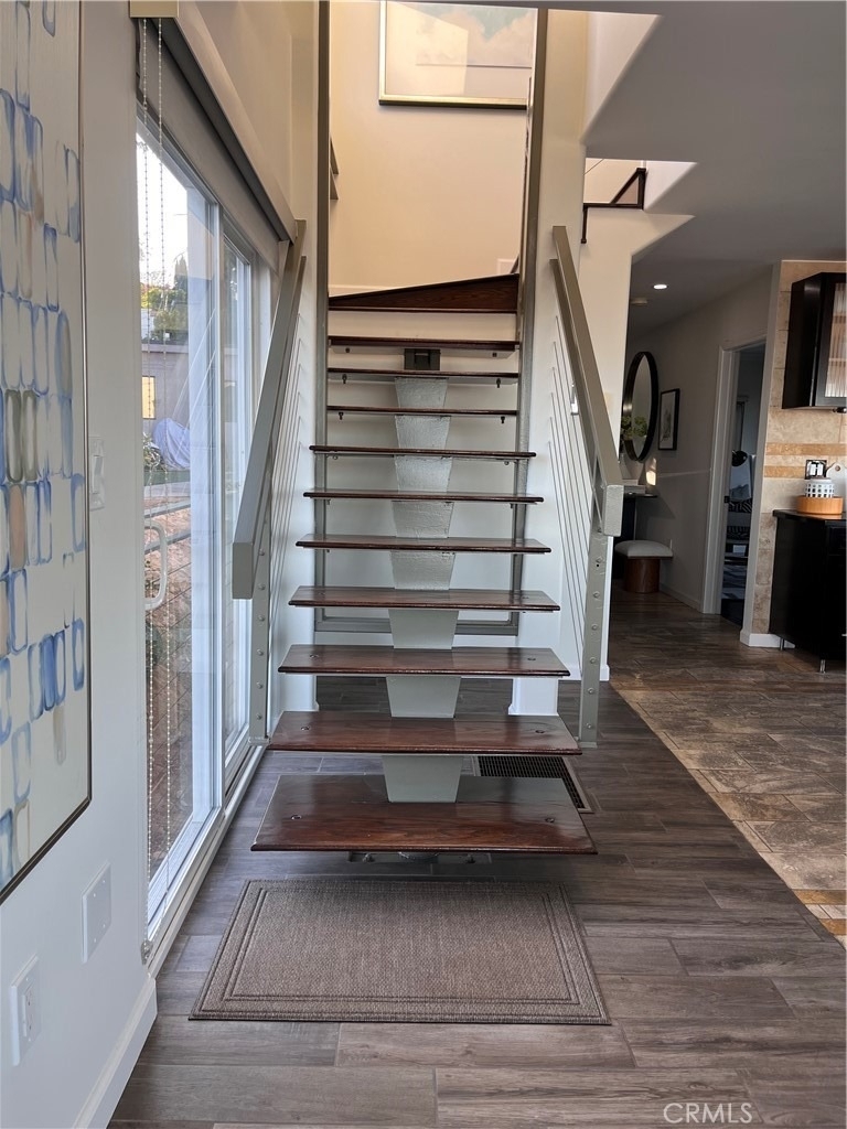 6960 Pacific View Drive - Photo 15