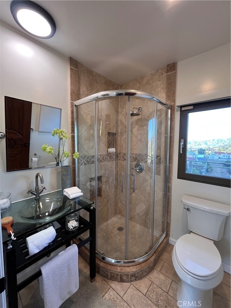 6960 Pacific View Drive - Photo 20