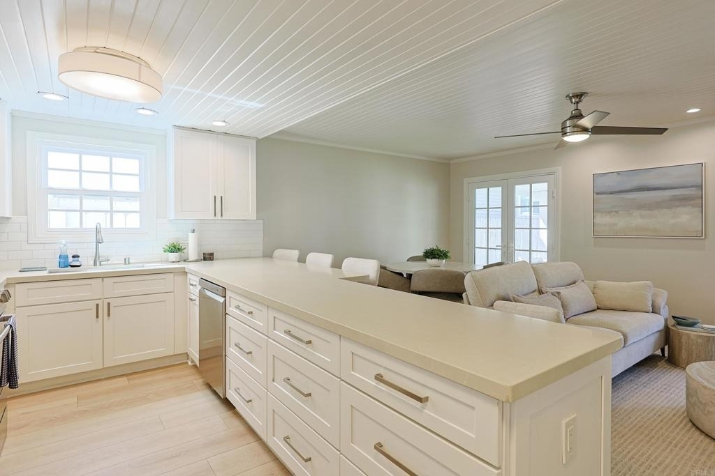 868 A Avenue - Photo 60