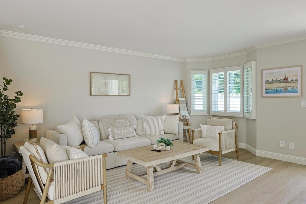 868 A Avenue - Photo 2
