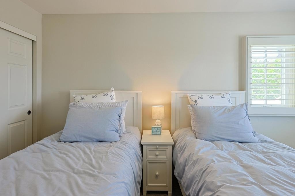 868 A Avenue - Photo 44