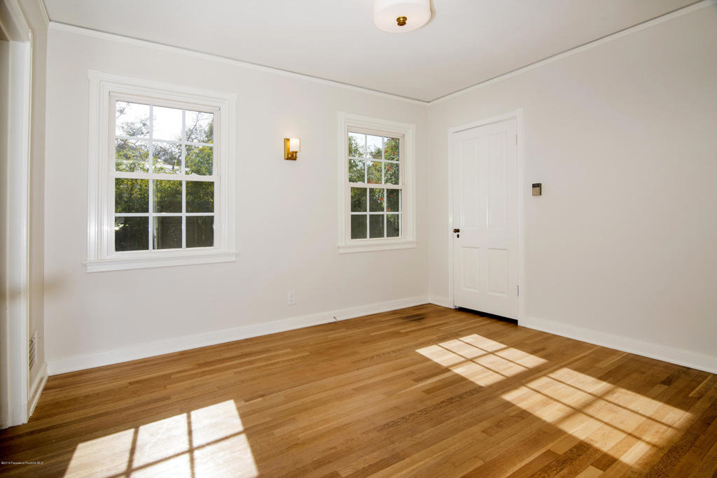 1087 S Los Robles Avenue - Photo 17