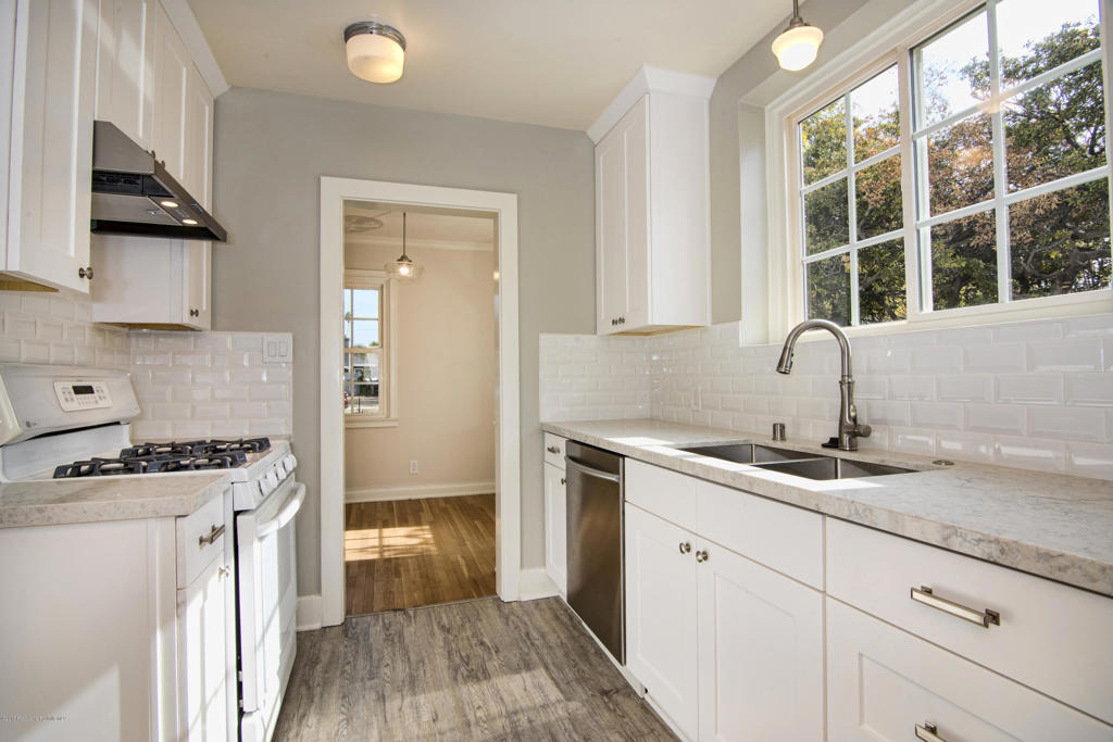1087 S Los Robles Avenue - Photo 12