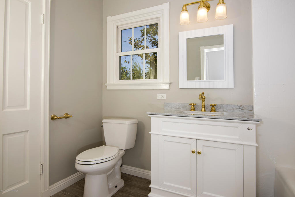 1087 S Los Robles Avenue - Photo 28